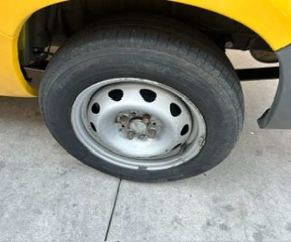 1F00C225-DAE0-4588-8B43-9AE7ACB9F9B7