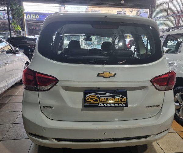 44305635-3566-4111-8306-3c939f6f27be